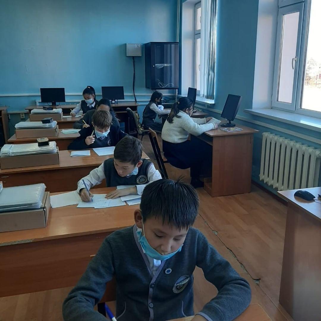 2021 жылдың 12 қарашасында мектепте жалпы орта білім беретін мектепдердің 5-6 сынып оқушыларына арналған республикалық пәндер олимпиадасы өтуде